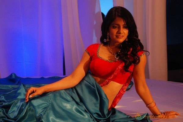 Vishaka Singh Hot Photos