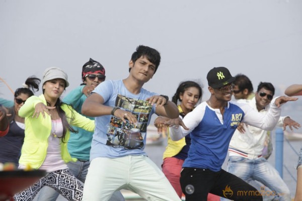 Yaan Movie New Photos