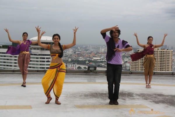 Yennamo Yetho Movie New Stills