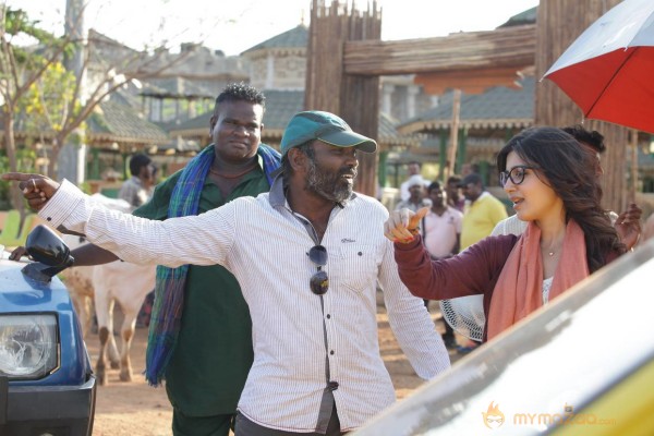 10 Endrathukulla Tamil Movie Working Stills