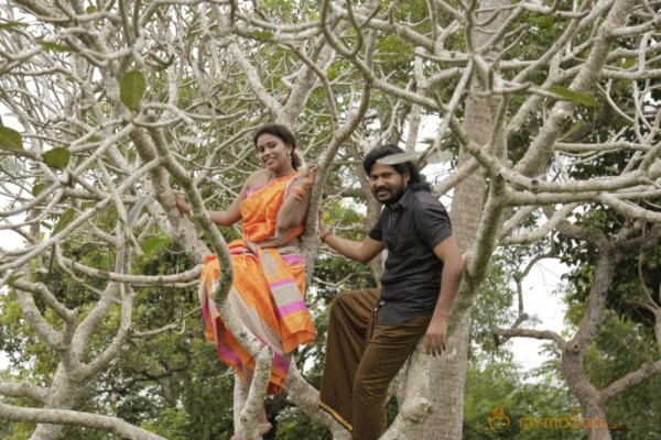 Aadi Tamil Movie Stills