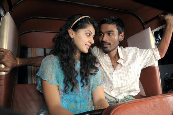 Aadukalam Latest Movie Stills