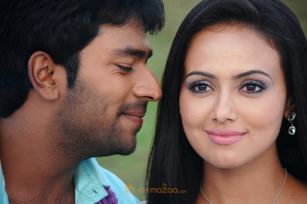 Aayiram Vilakku Movie Stills