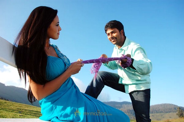 Aayiram Vilakku Movie Stills