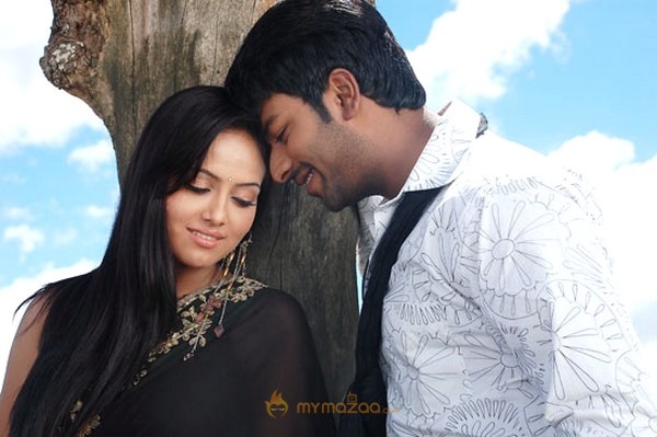 Aayiram Vilakku Movie Stills