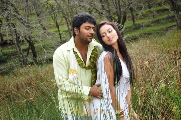 Aayiram Vilakku Movie Stills