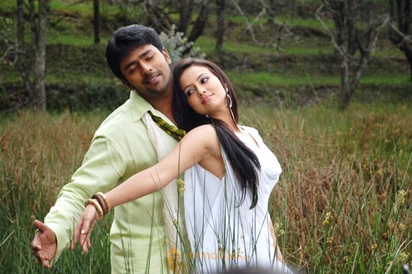 Aayiram Vilakku Movie Stills