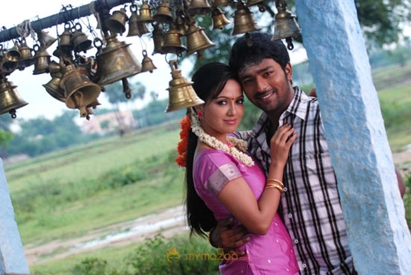 Aayiram Vilakku Movie Stills