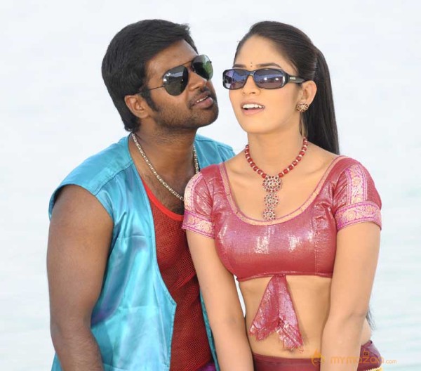 Adhu Vera Idhu Vera Movie Stills 