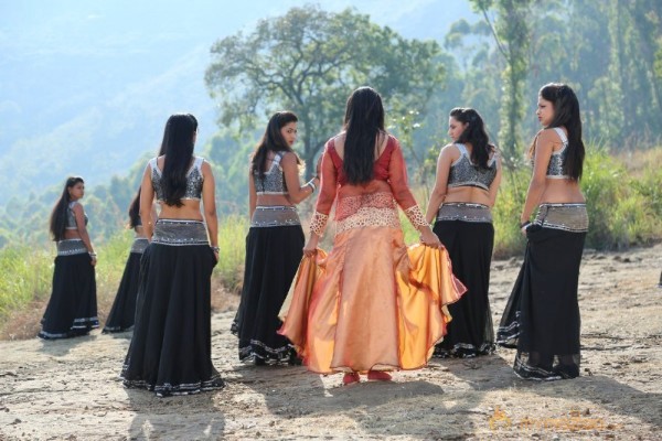 Adra Machan Visilu Movie Stills