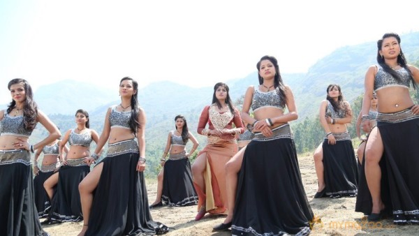 Adra Machan Visilu Movie Stills