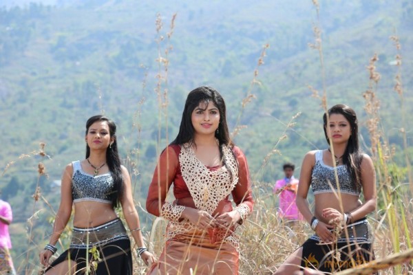 Adra Machan Visilu Movie Stills