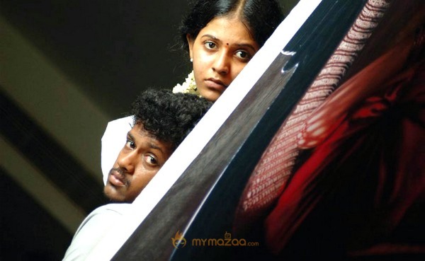 Angadi Theru movie stills