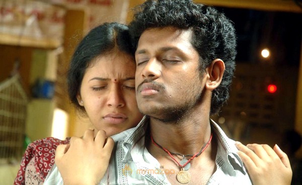 Angadi Theru movie stills