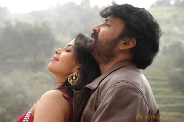 Avan Aval New Tamil Movie Stills