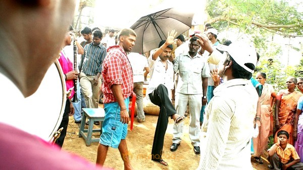 Avan Ivan On Location Stills