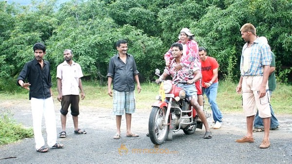 Avan Ivan On Location Stills