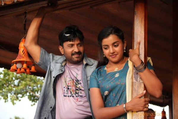 Bhuvanak Kadu Movie Stills 