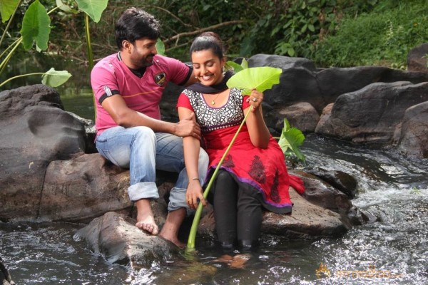 Bhuvanak Kadu Movie Stills 