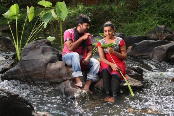 Bhuvanak Kadu Movie Stills 