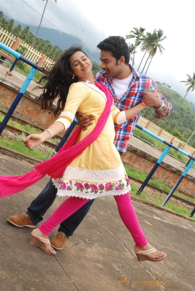 Chikkikku Chikkikichi movie song shooting stills