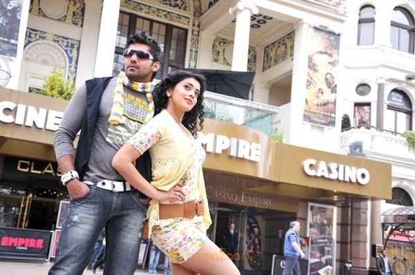 Chikku Bukku Movie Stills