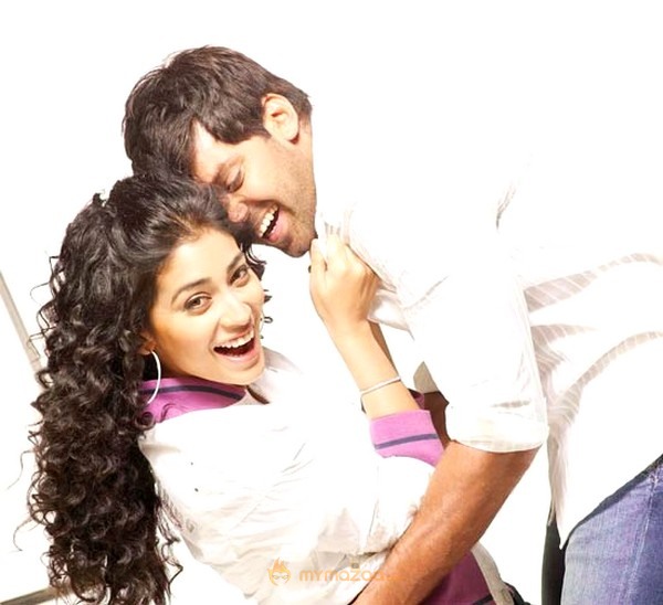 Chikku Bukku Movie Stills