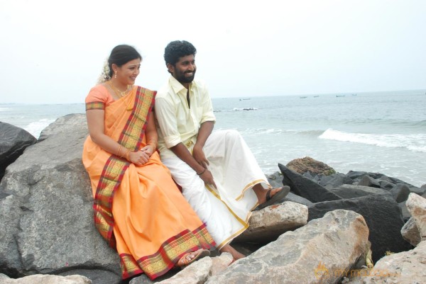 Endrume Aandham Movie Stills 