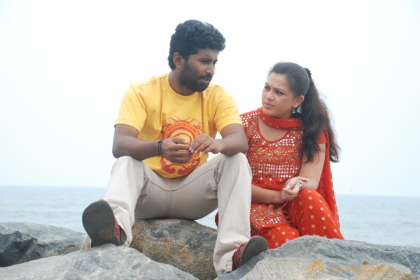 Endrume Aandham Movie Stills 