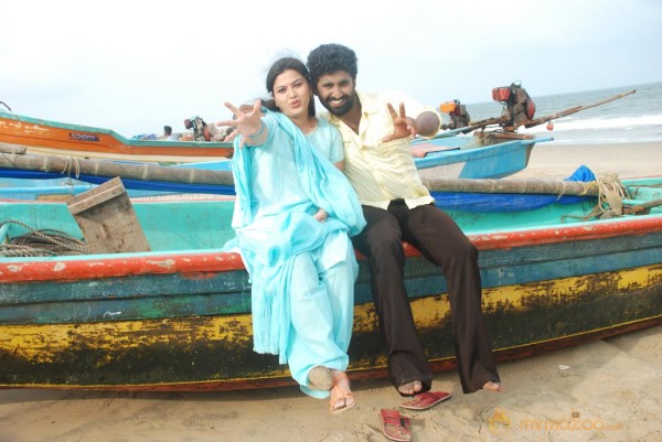 Endrume Aandham Movie Stills 