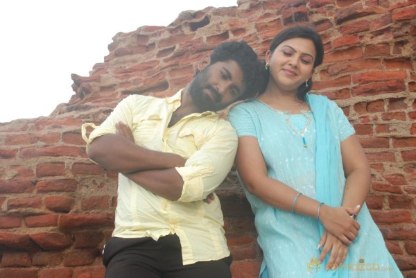 Endrume Aandham Movie Stills 