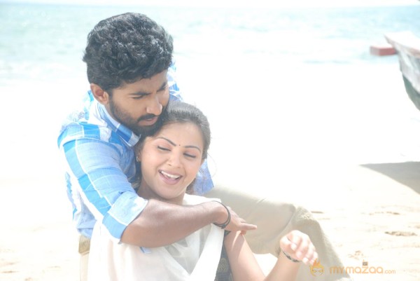 Endrume Aandham Movie Stills 