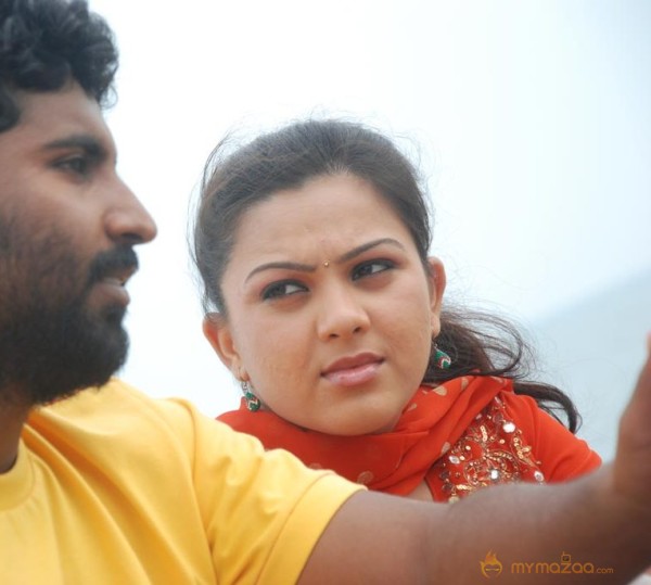 Endrume Aandham Movie Stills 