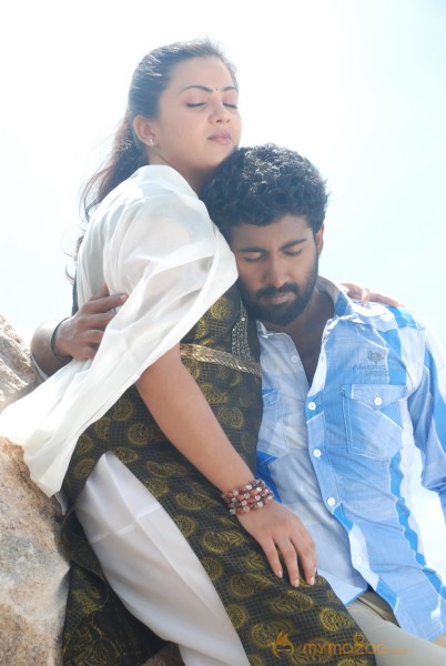 Endrume Aandham Movie Stills 