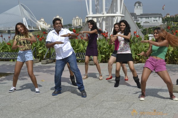 Ethir Veechu Movie Stills 