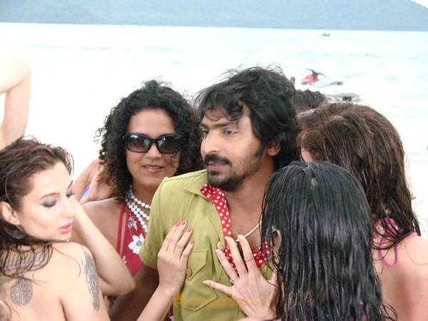 Goa Movie and Shooting Stills