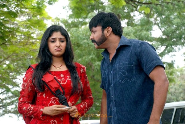 Gowravargal movie stills