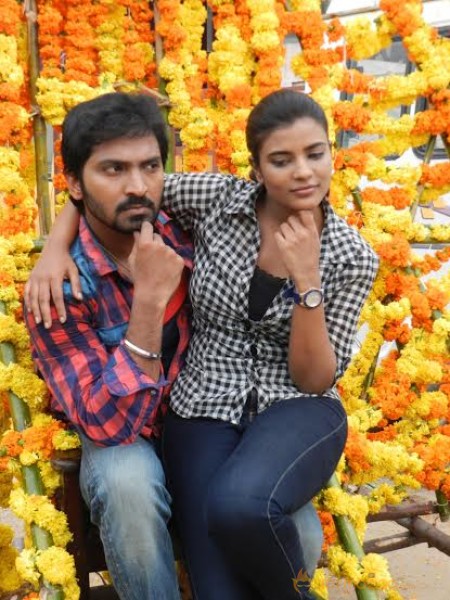 Hello Nan Peai Pesuren Movie Latest Stills