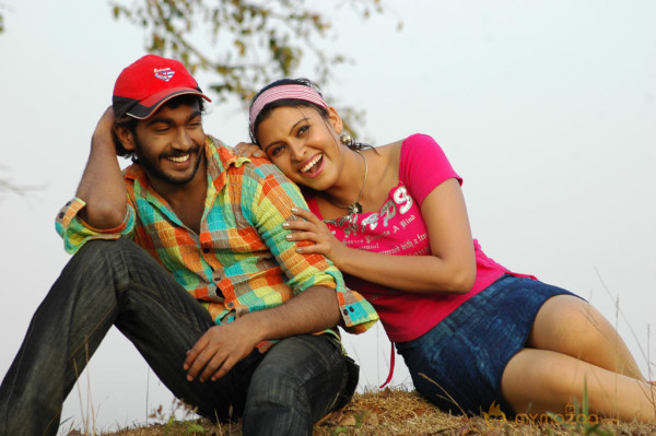 Ilamai Kadhal Movie Stills  