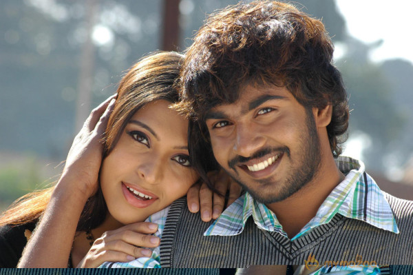 Ilamai Kadhal Movie Stills  