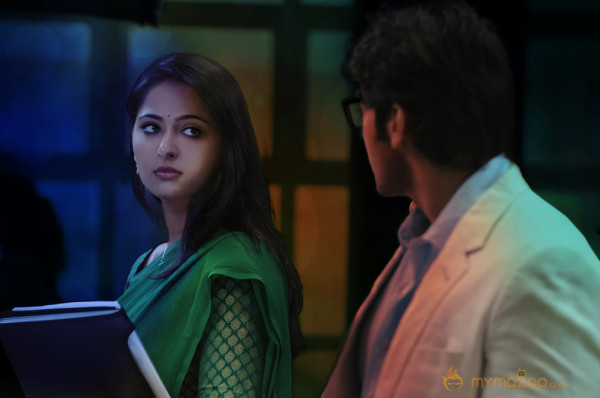 Irandam Ulagam Movie Stills 