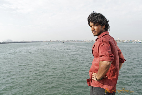 Kadal Movie Stills 