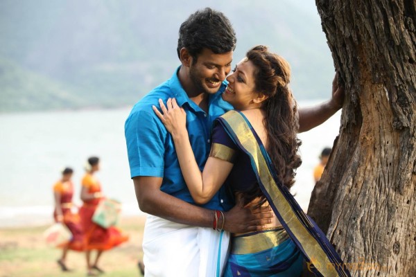 Kajal Agarwal Paayum Puli Tamil Movie Stills