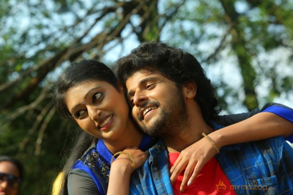 Kalyani Nair in Puthusa Naan Poranthen Movie Stills