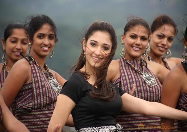 Kanden Kadhalai Movie Exclusive Photo Gallery 