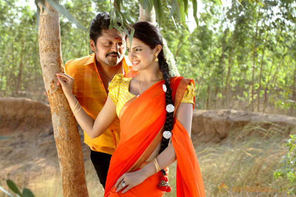 Kanniyum Kaaliyum Sema Kaadhal Movie Stills 