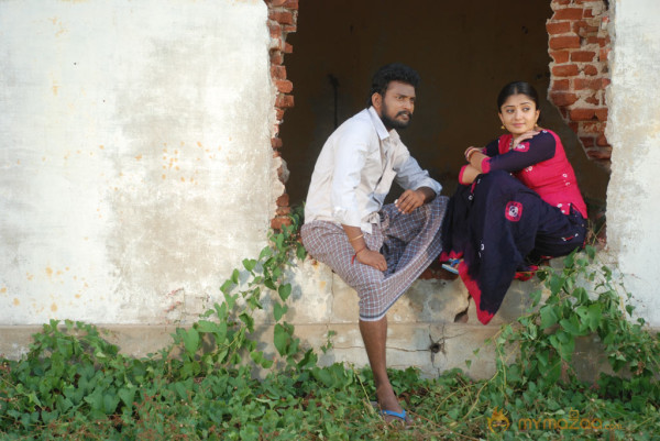 Kannukulle Tamil Movie Stills 