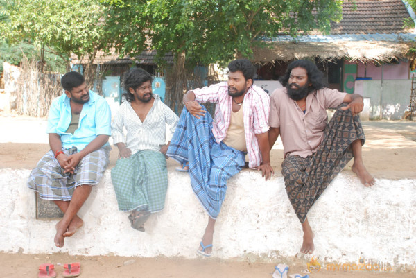 Kannukulle Tamil Movie Stills 