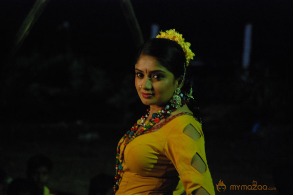 Kannukulle Tamil Movie Stills 