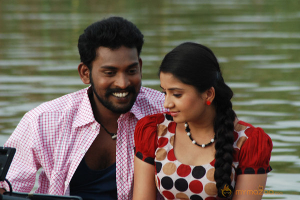 Kannukulle Tamil Movie Stills 